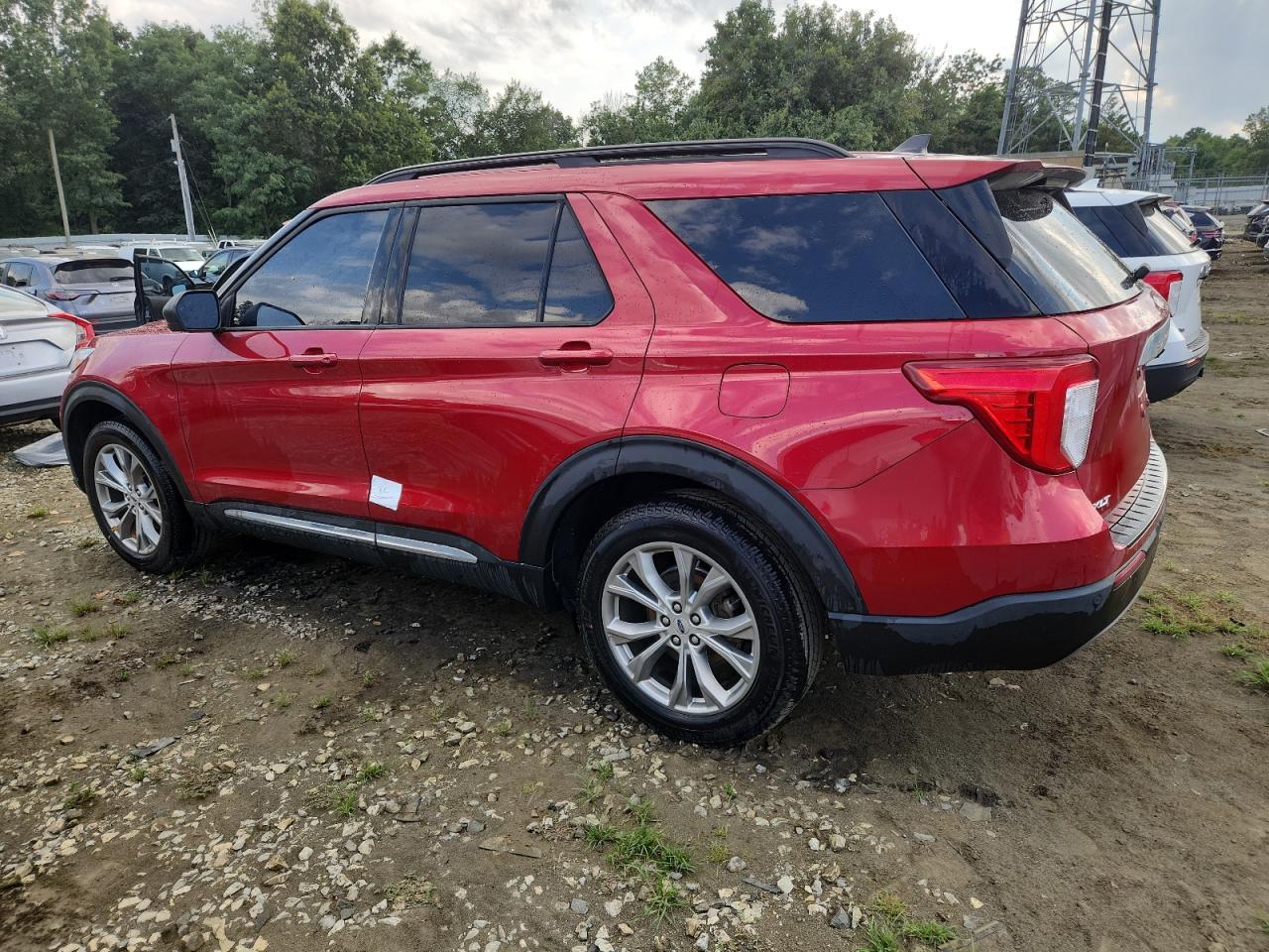 2022 Ford Explorer Xlt - Фото 2