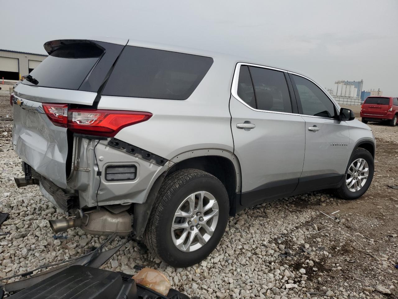 2020 Chevrolet Traverse Ls - Image 3