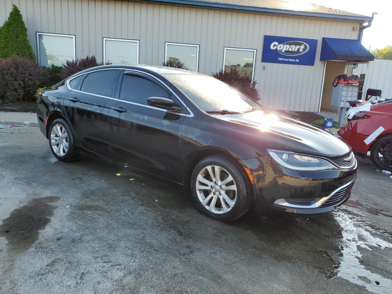 2016 Chrysler 200 Limited - Фото 4