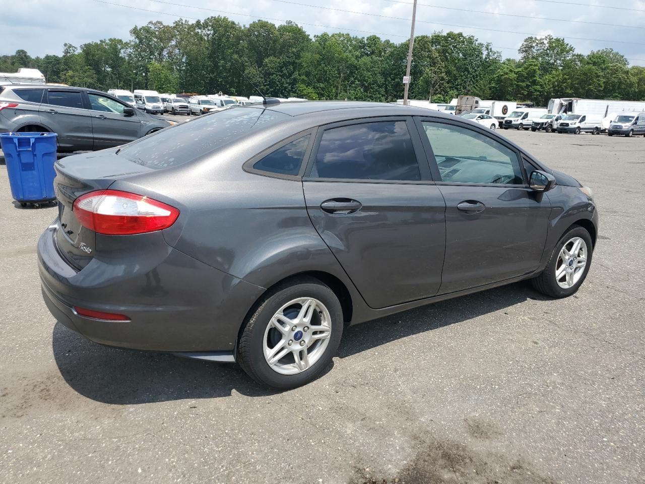 2018 Ford Fiesta Se - Фото 3