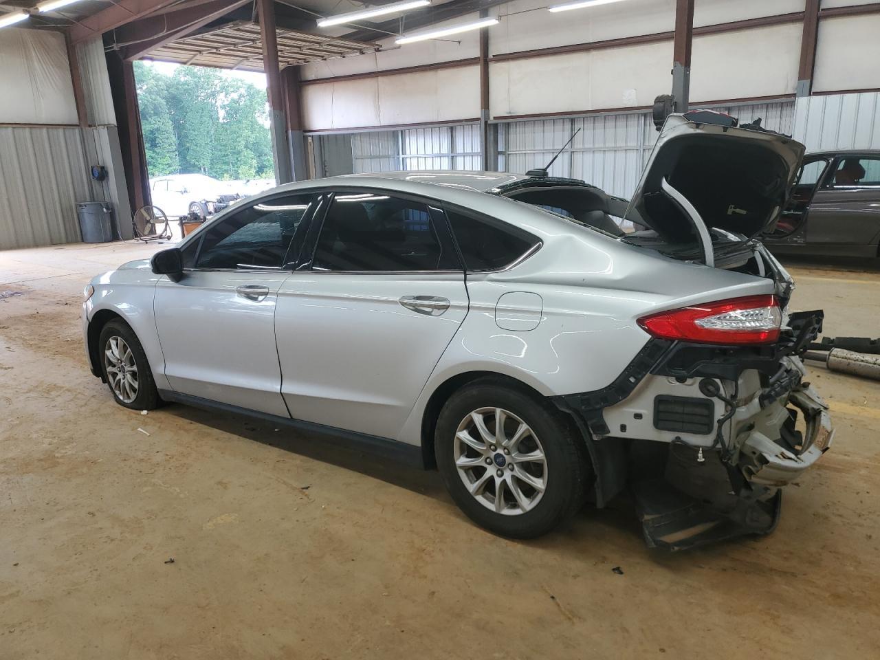 2016 Ford Fusion S - Фото 2