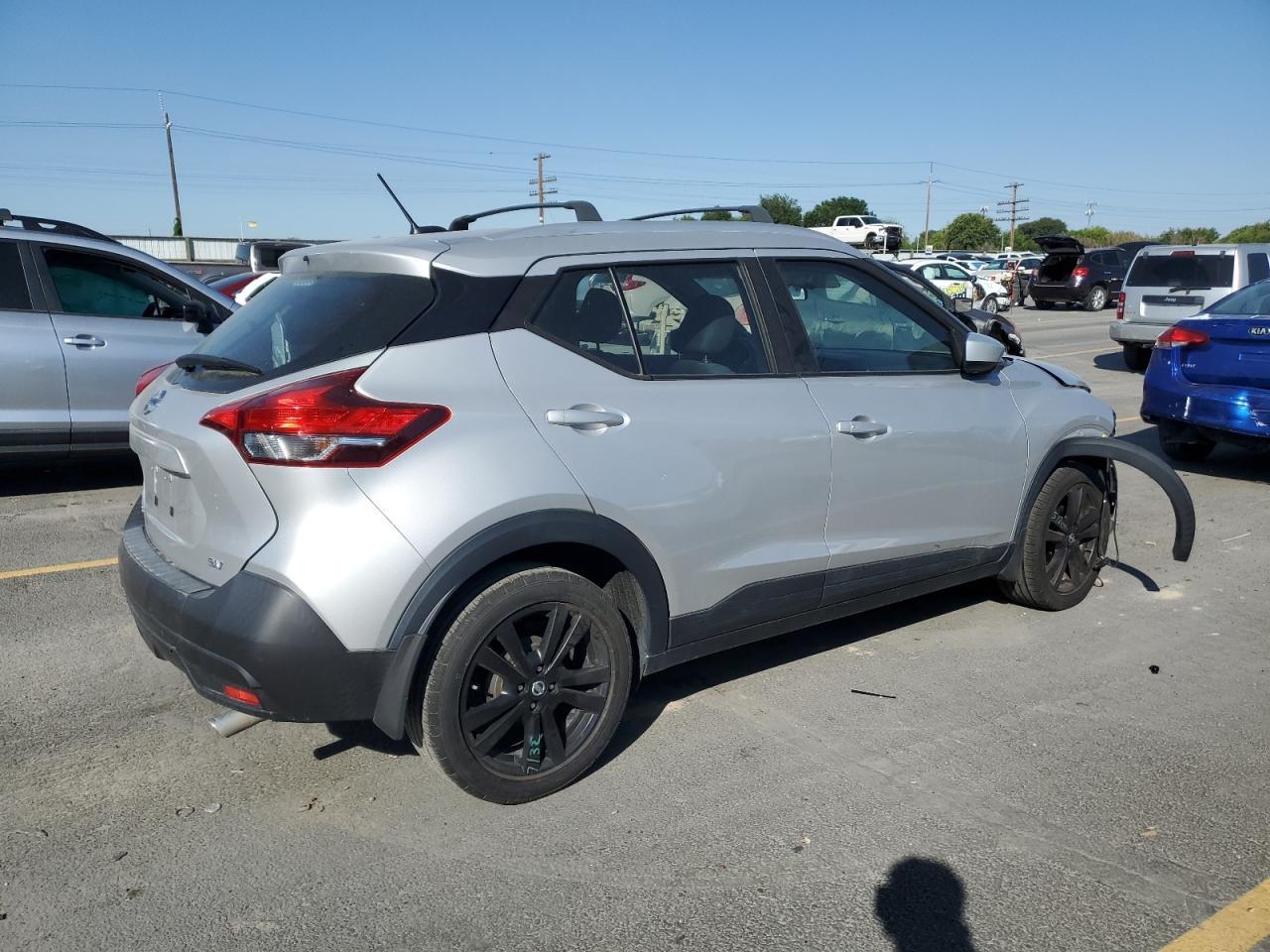 2019 Nissan Kicks S - Image 3