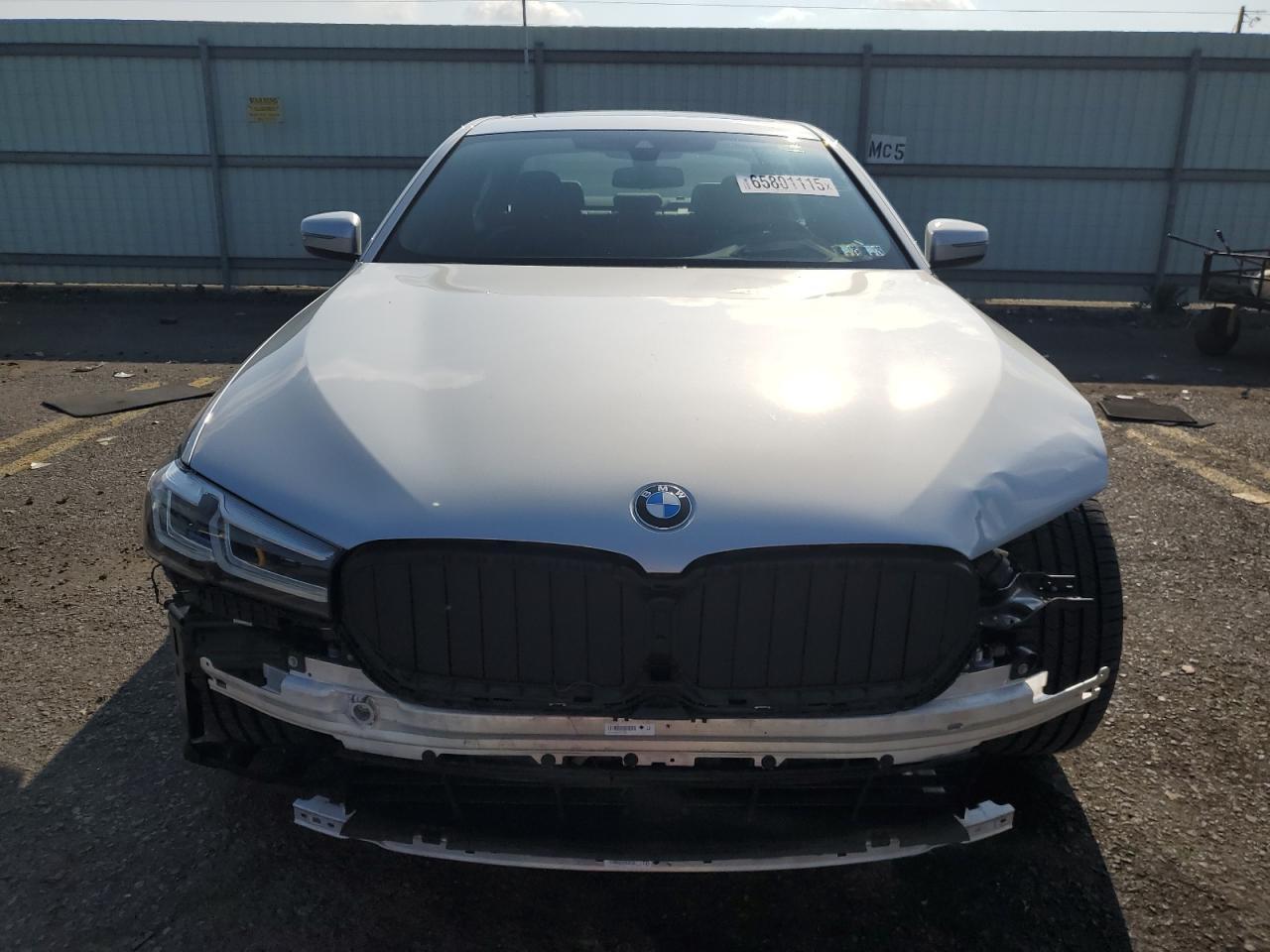 2021 BMW 530 Xi - Фото 5