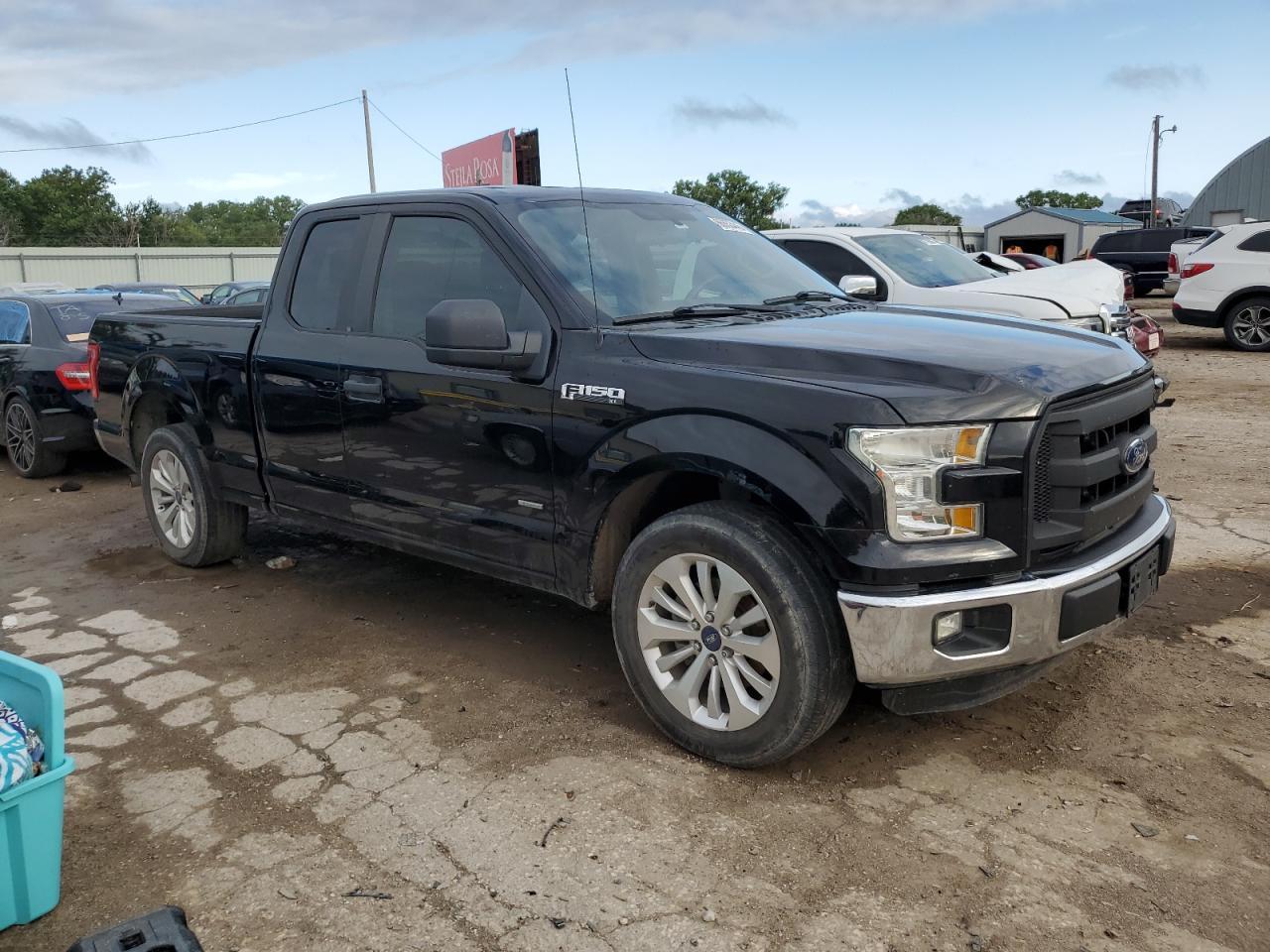 2016 Ford F150 Super Cab - Фото 4