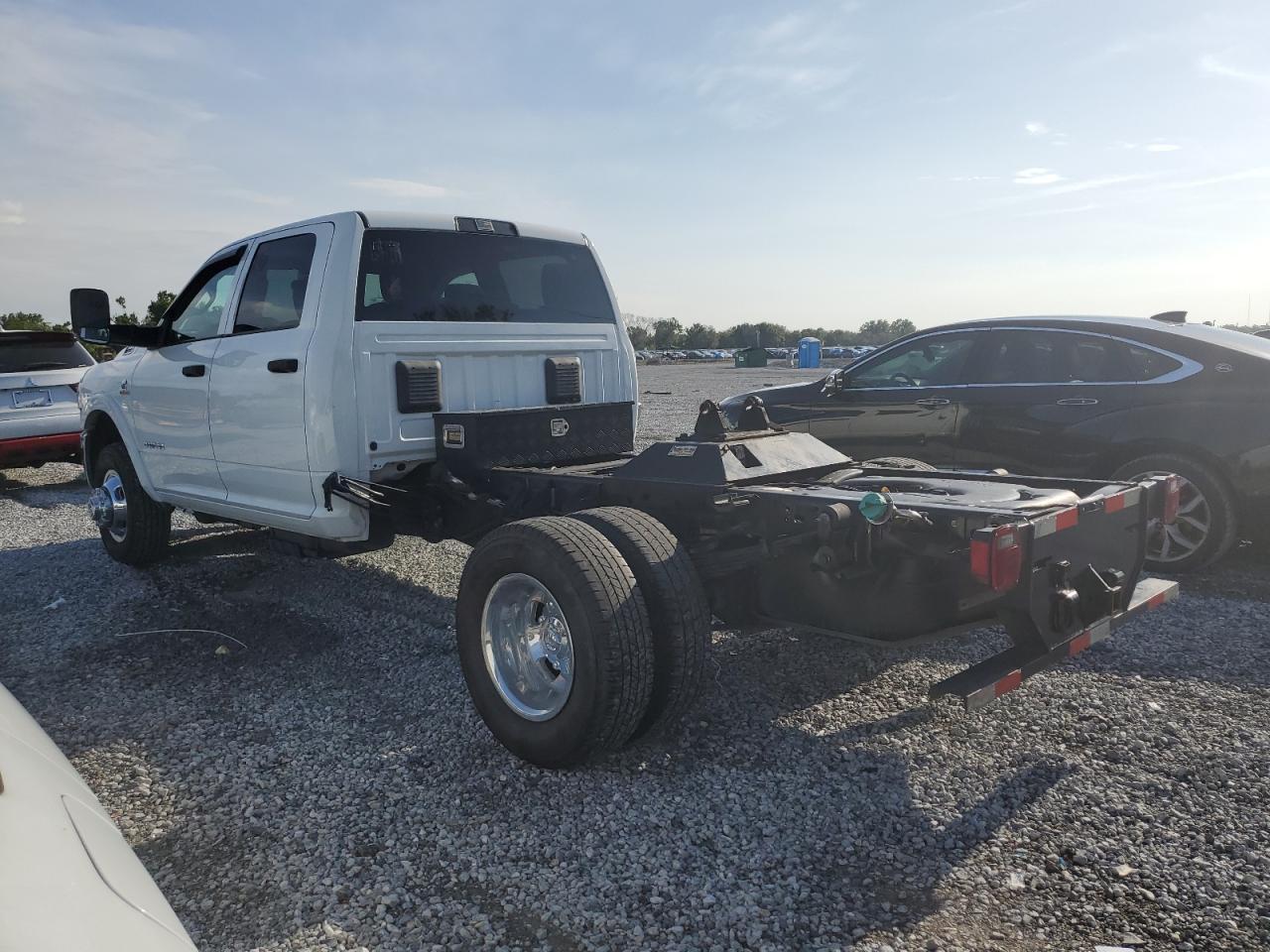 2022 Ram 3500 - Фото 2