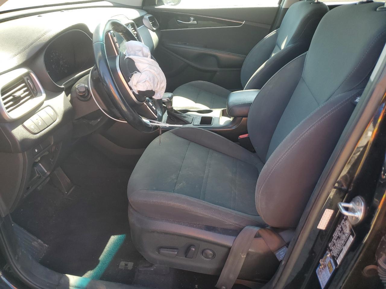 2020 Kia Sorento L - Image 7