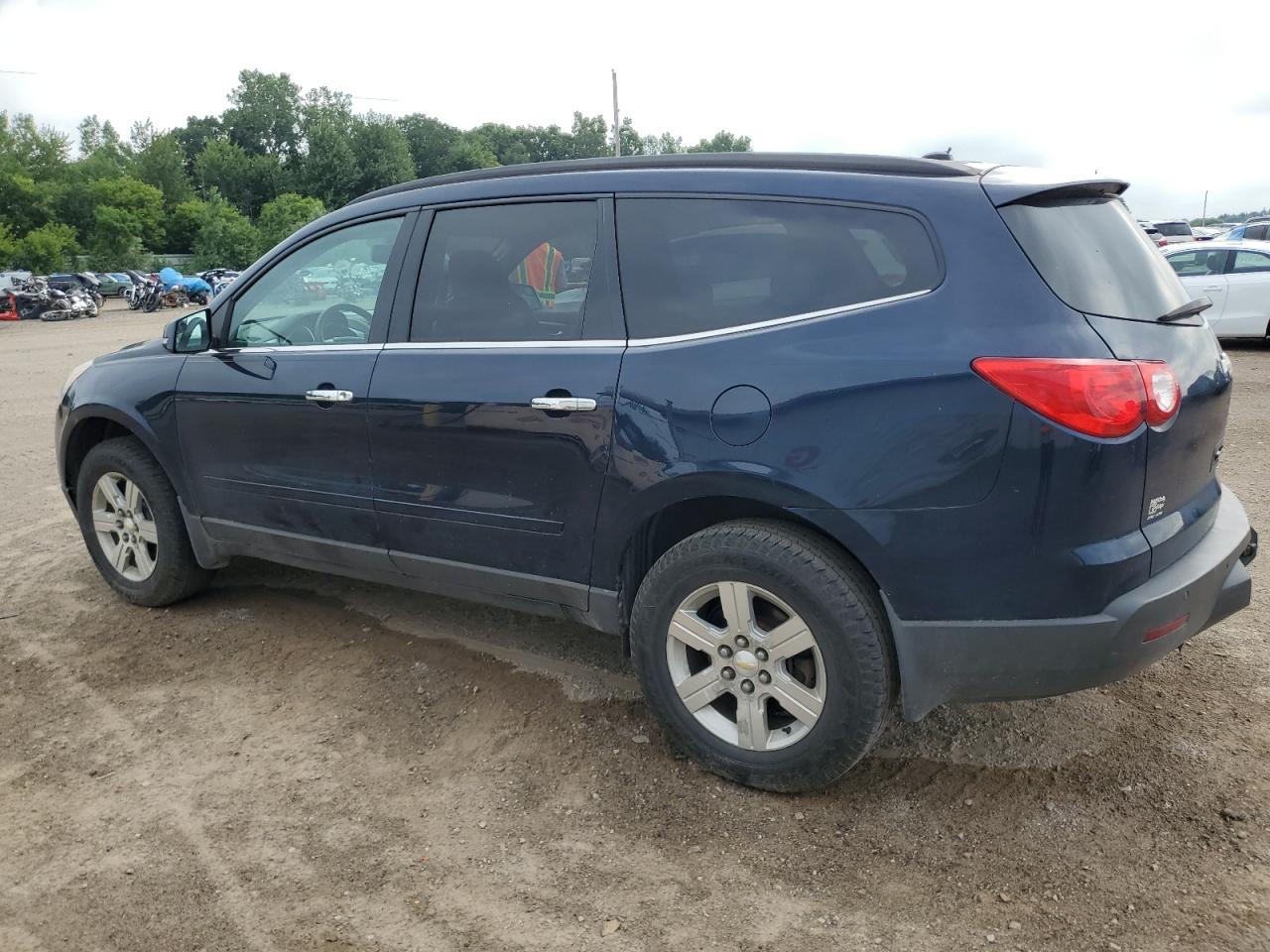2010 Chevrolet Traverse Lt - Фото 2