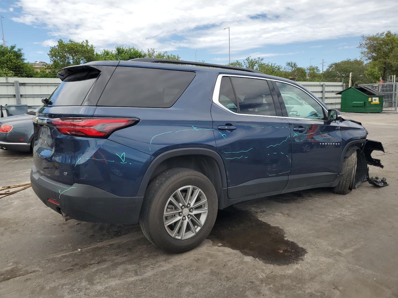 2023 Chevrolet Traverse Lt - Image 3