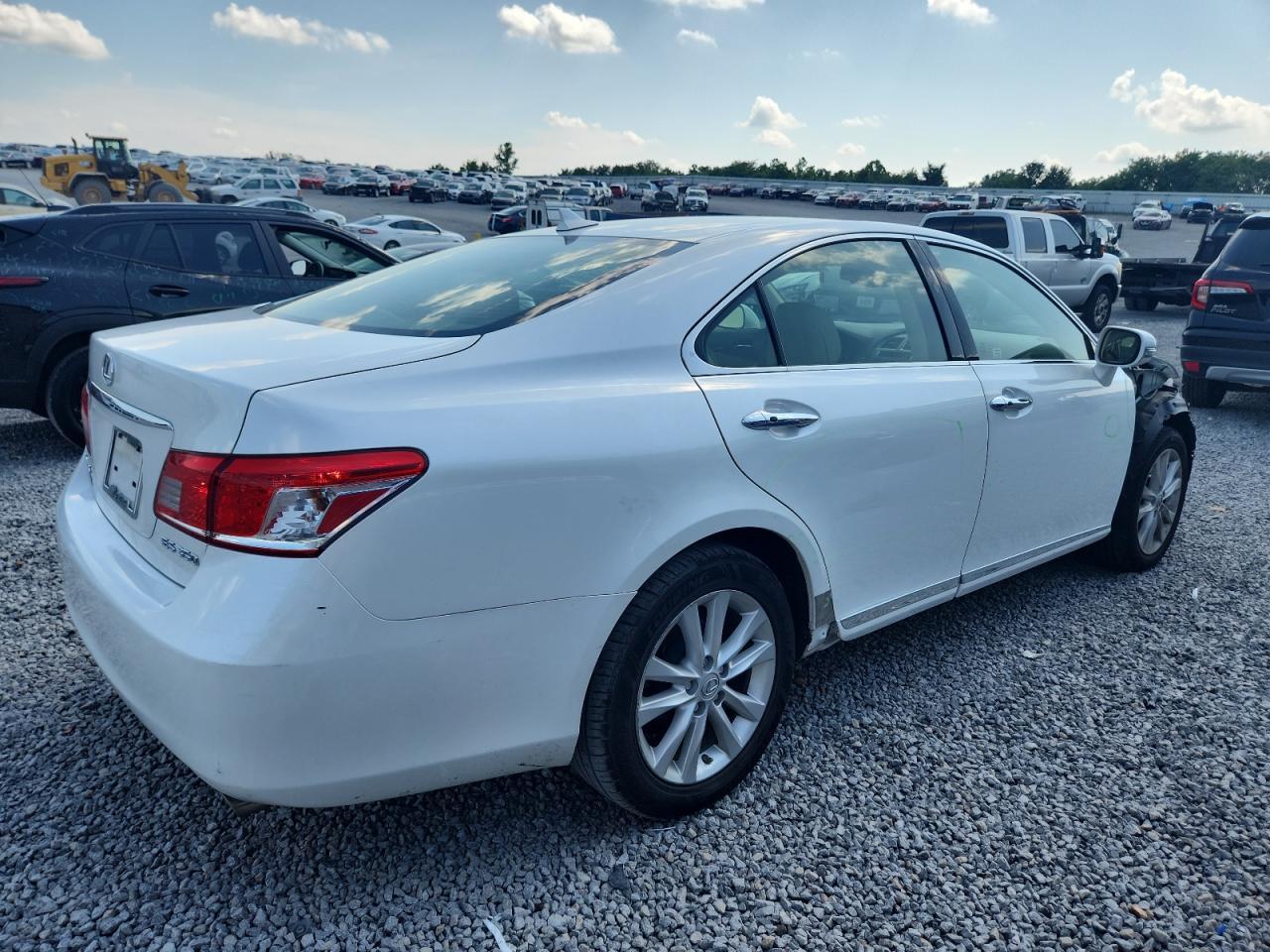 2010 Lexus Es 350 - Image 3