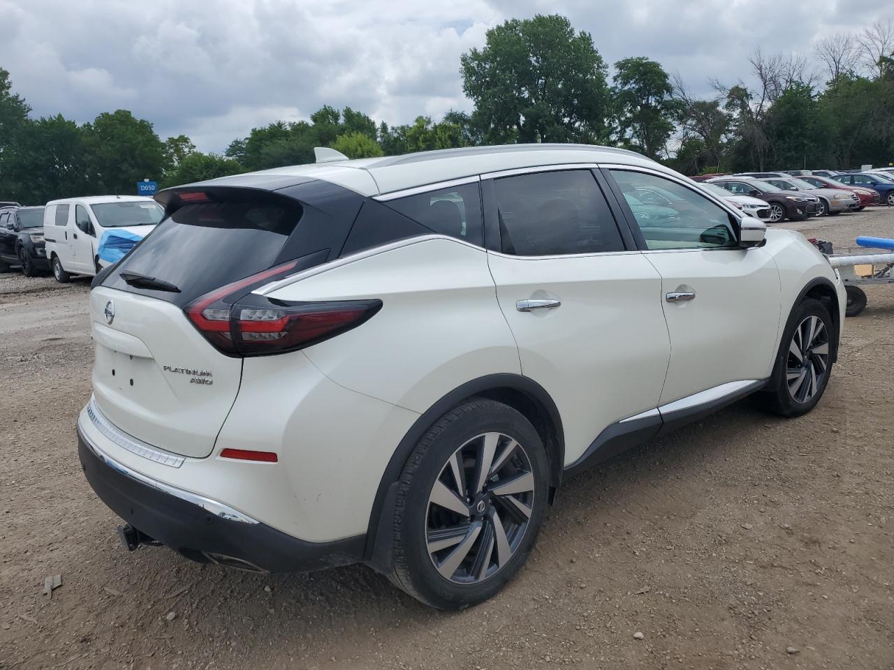 2021 Nissan Murano Platinum - Image 3