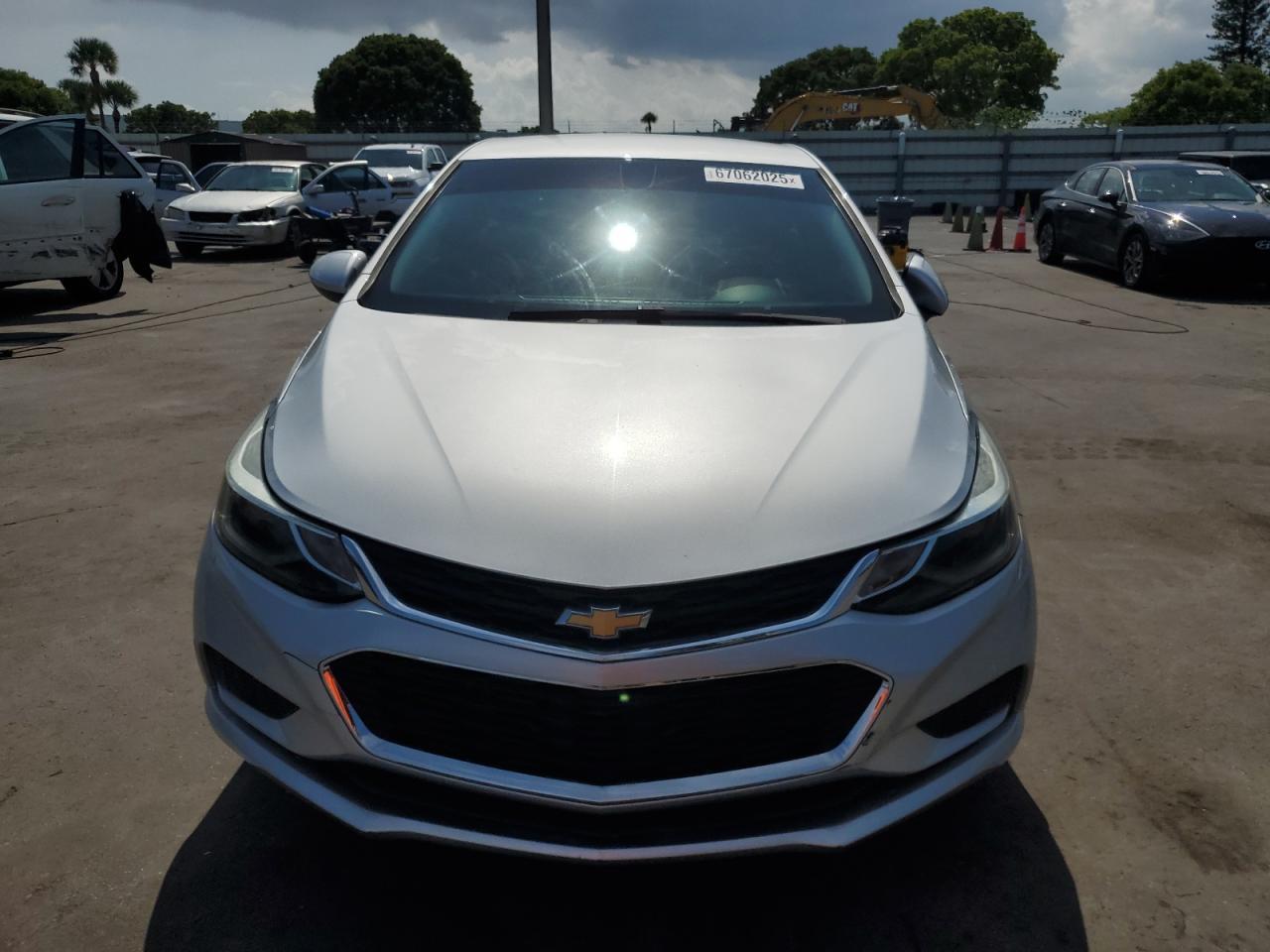 2017 Chevrolet Cruze Lt - Image 5