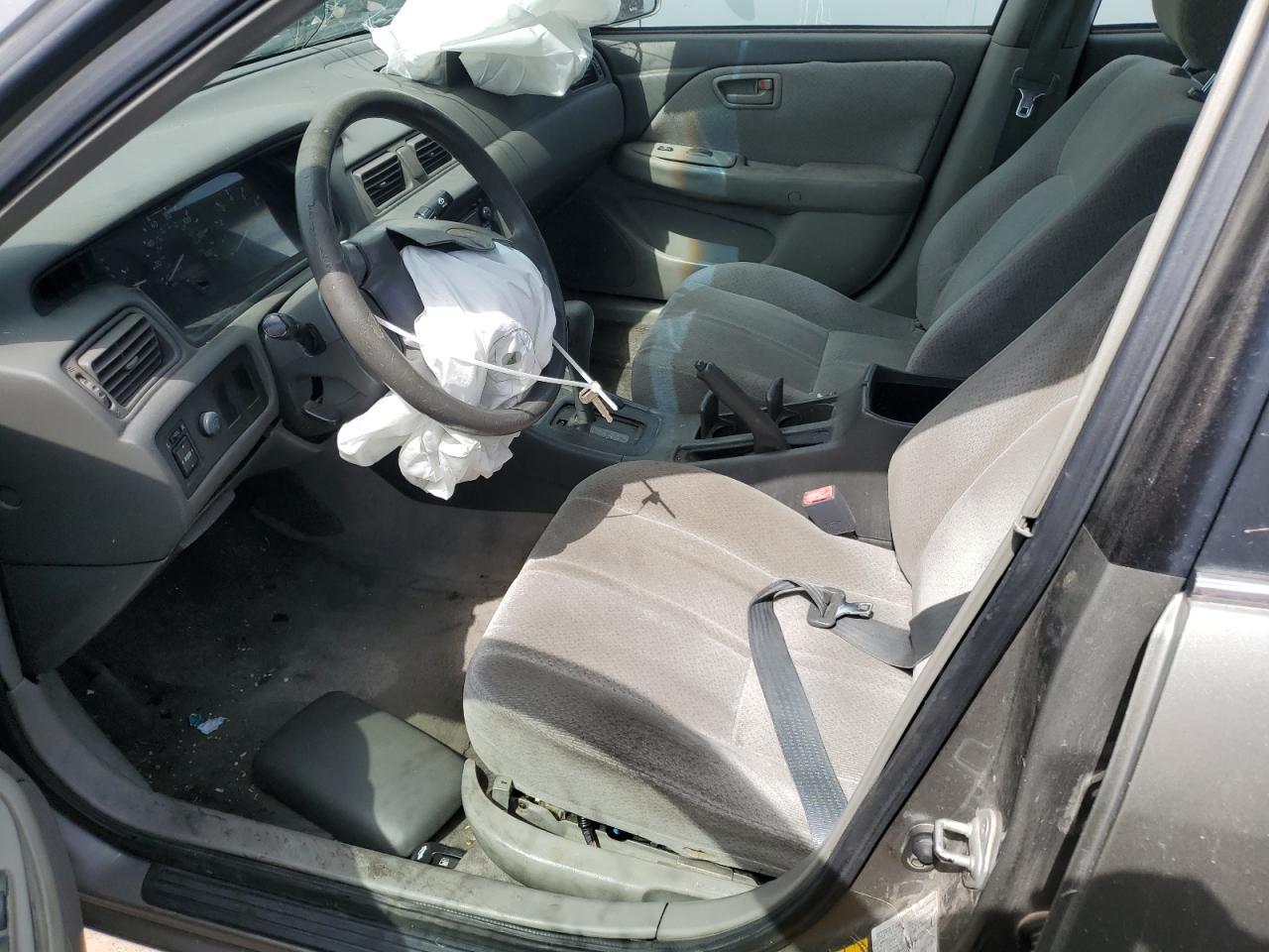 2000 Toyota Camry Le - Фото 7