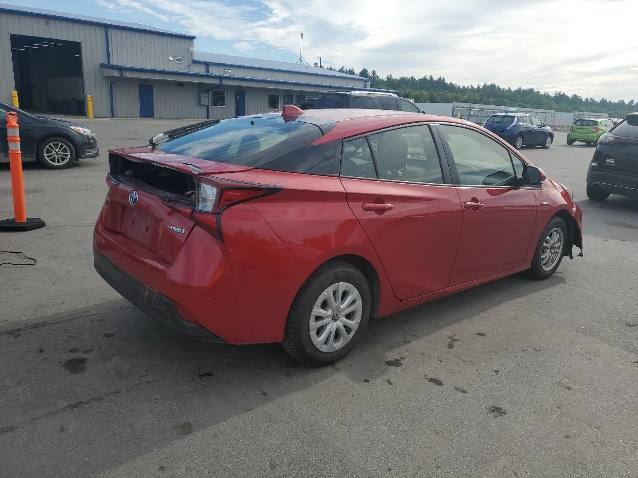 2022 Toyota Prius Night Shade - Фото 3