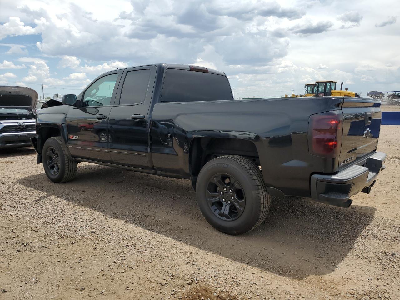 2017 Chevrolet Silverado K1500 Lt - Image 2