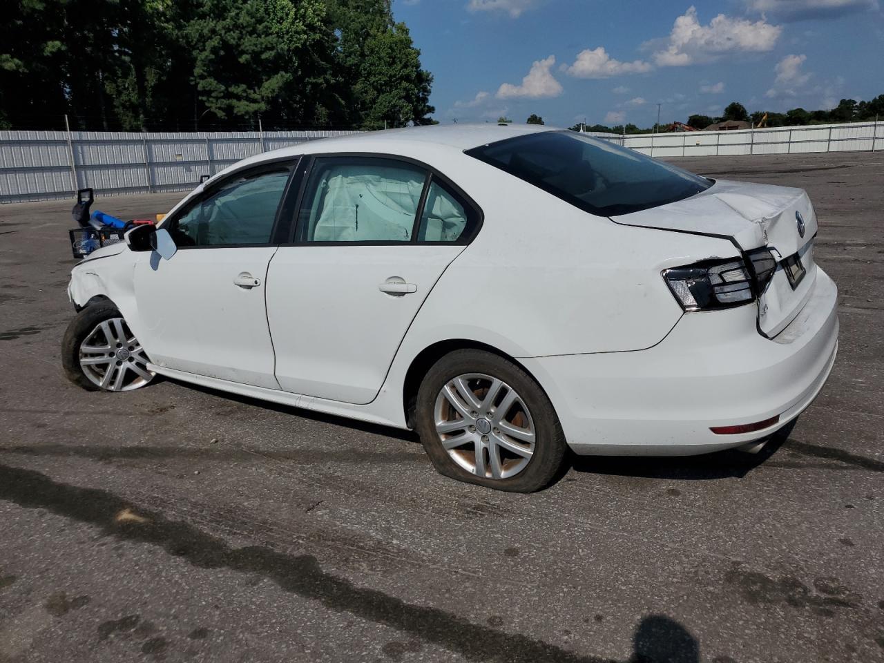 2018 Volkswagen Jetta S - Фото 2