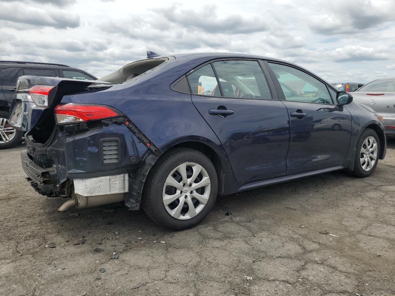 2021 Toyota Corolla Le - Фото 3