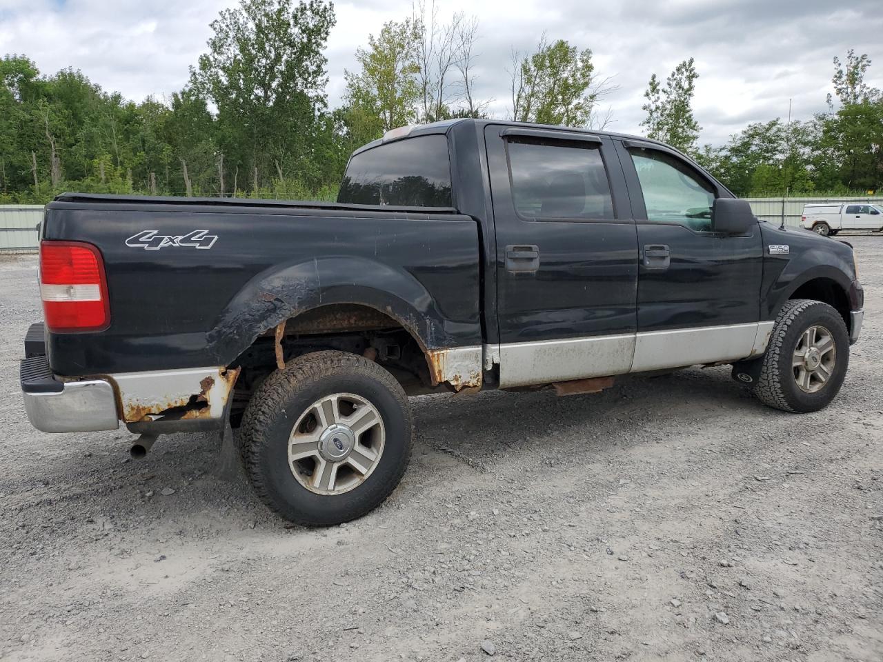 2005 Ford F150 Supercrew - Image 3
