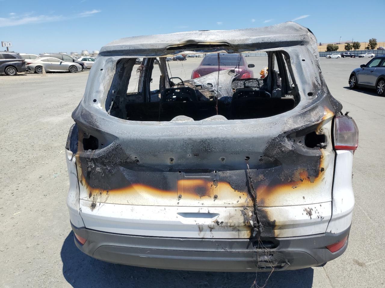 2015 Ford Escape S - Фото 6