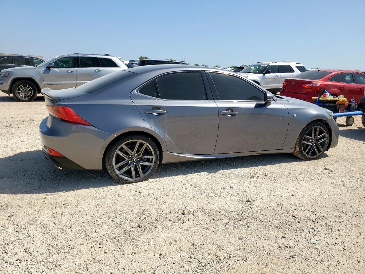 2018 Lexus Is 300 - Image 3