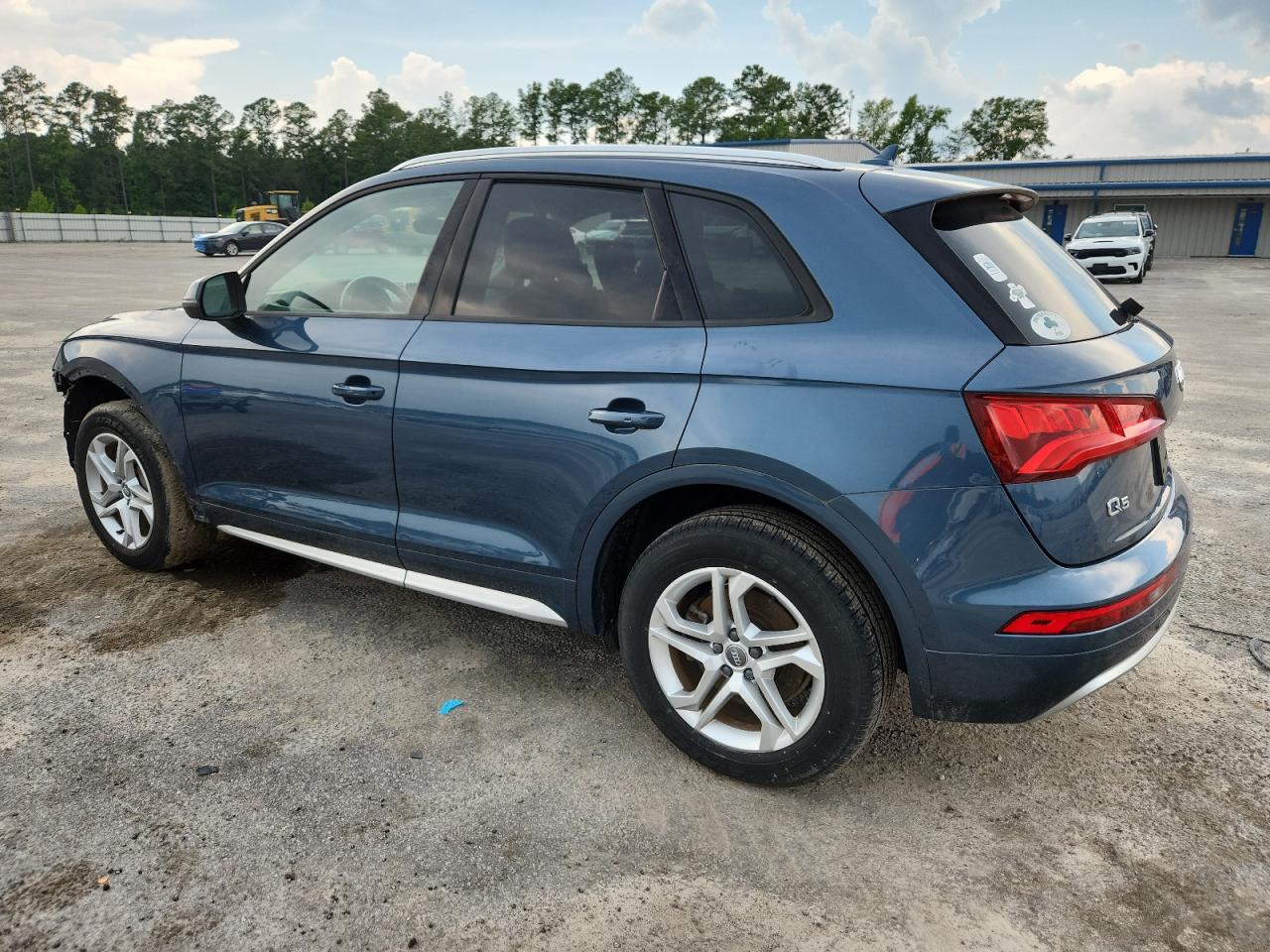 2018 Audi Q5 Premium - Image 2