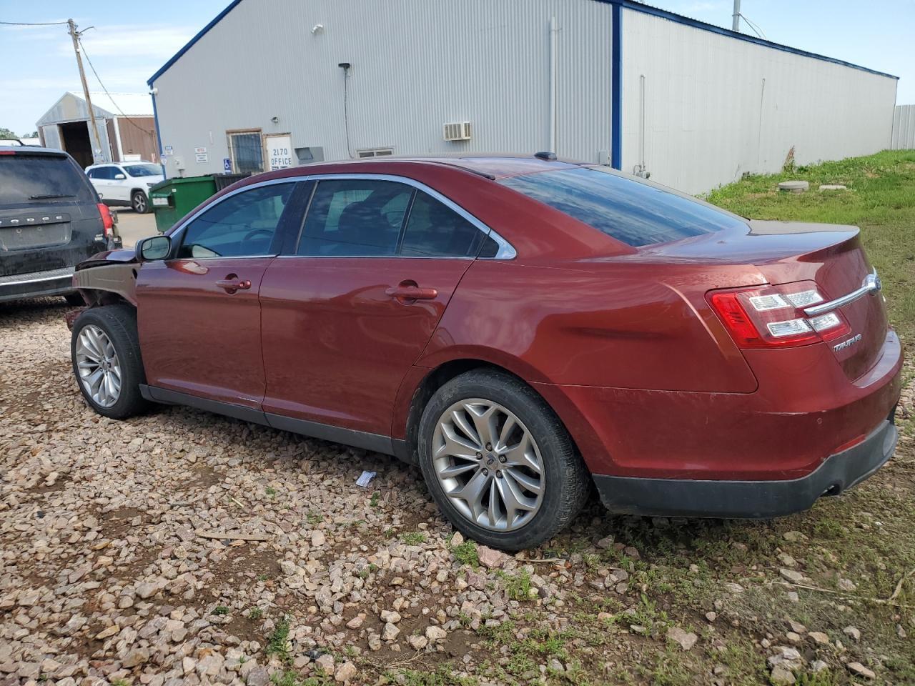 2014 Ford Taurus Limited - Image 2