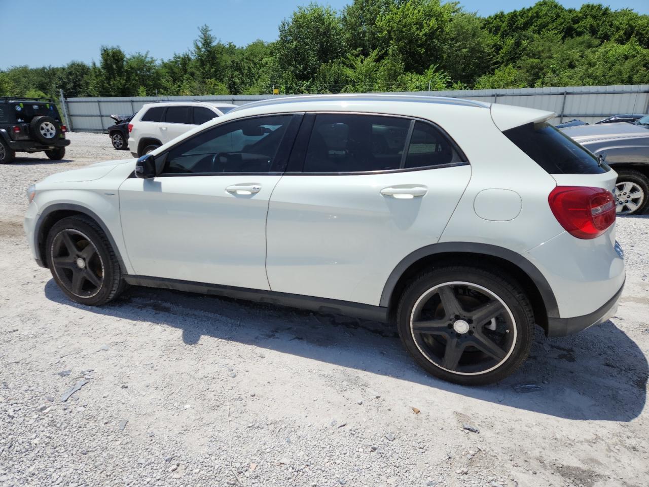 2015 Mercedes-Benz Gla 250 4Matic - Image 2