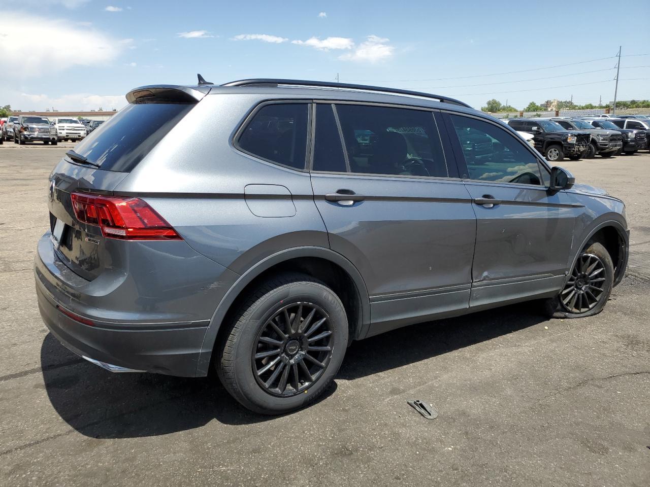 2020 Volkswagen Tiguan S - Фото 3