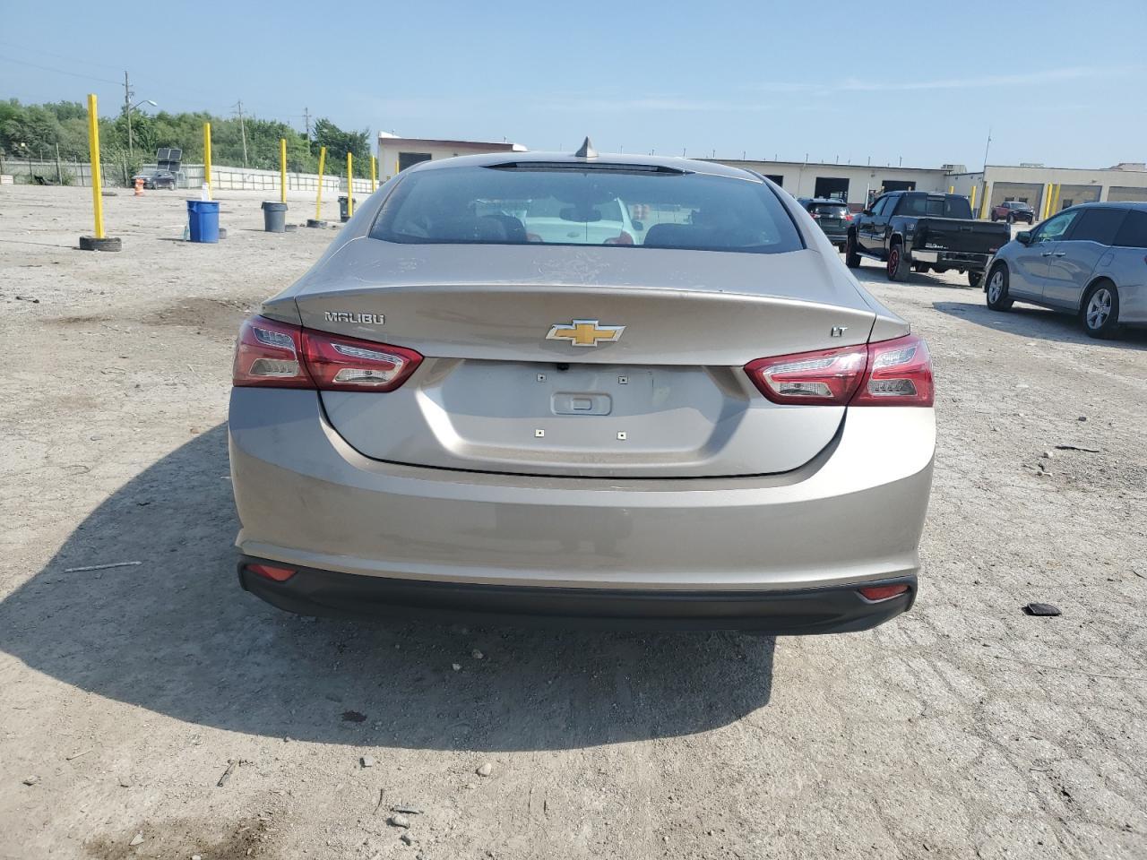 2022 Chevrolet Malibu Lt - Фото 6