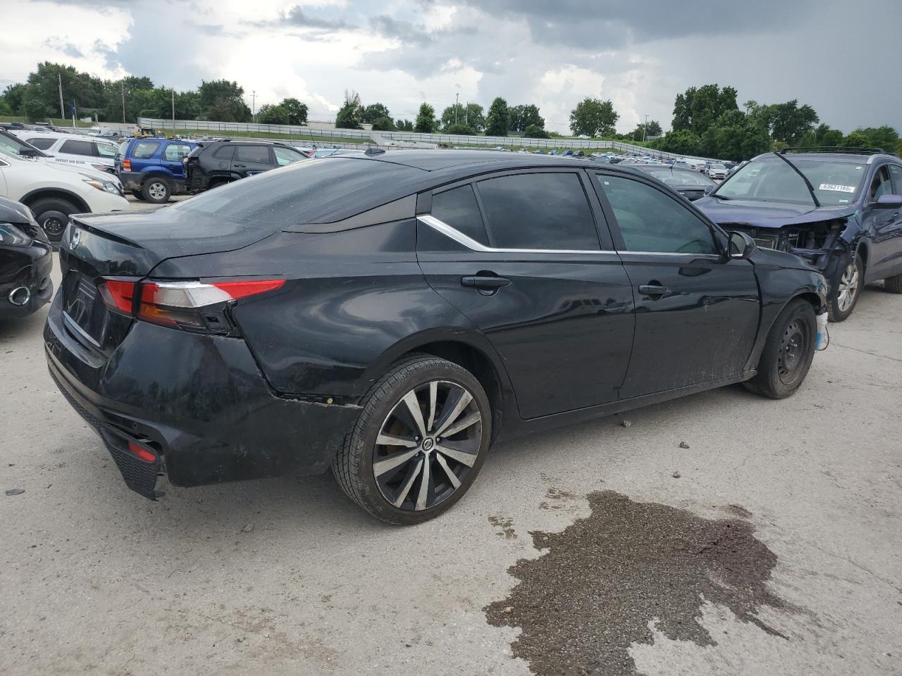 2021 Nissan Altima Sr - Image 3