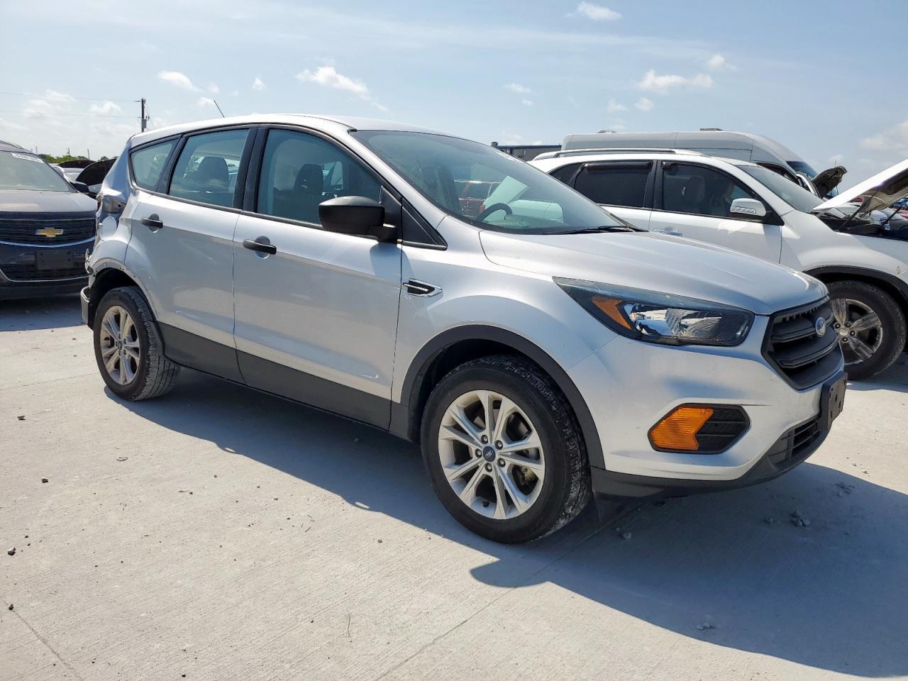 2018 Ford Escape S - Фото 4