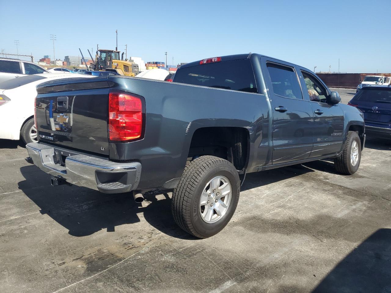 2017 Chevrolet Silverado C1500 Lt - Image 3