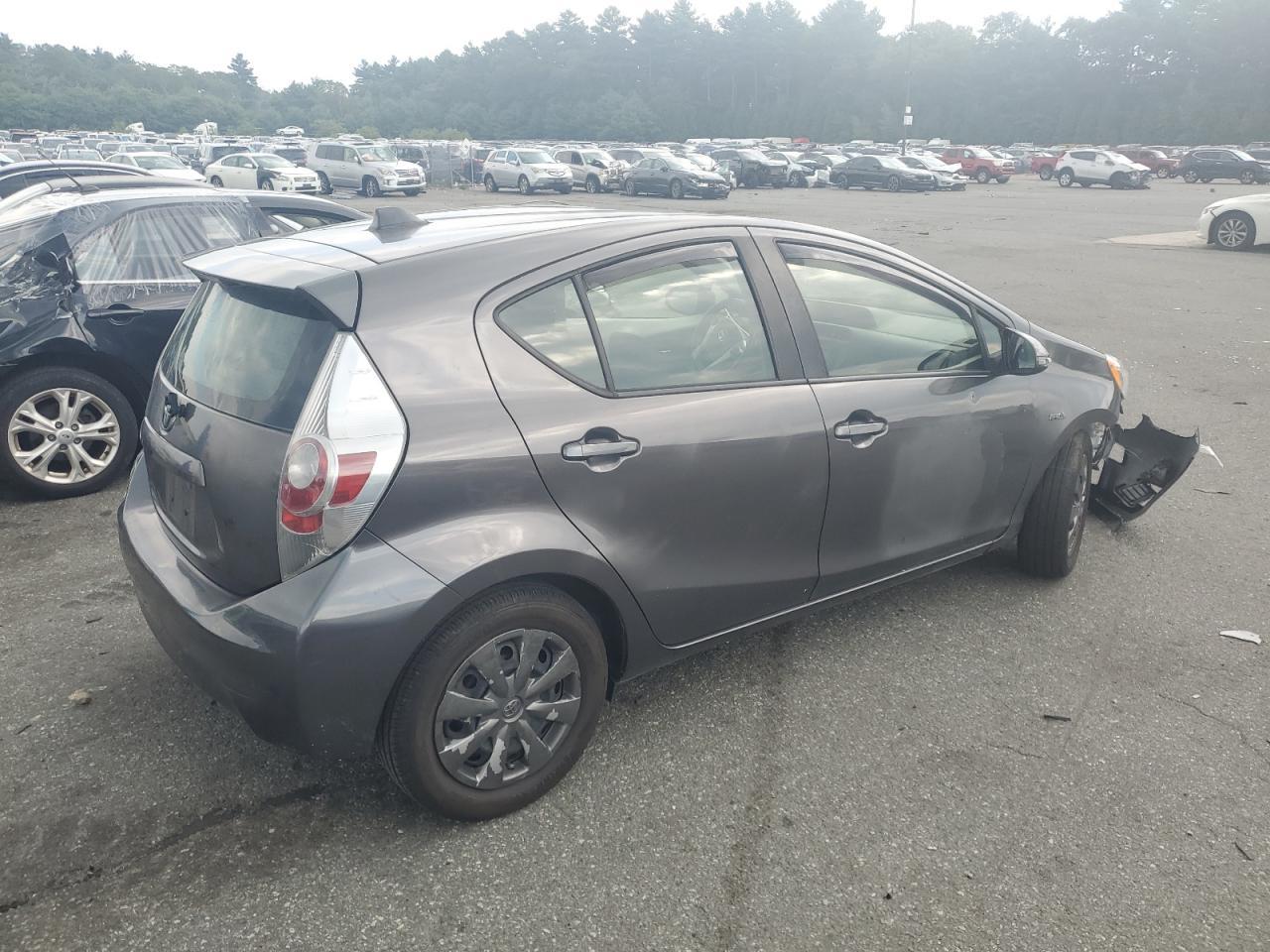 2014 Toyota Prius C - Фото 3