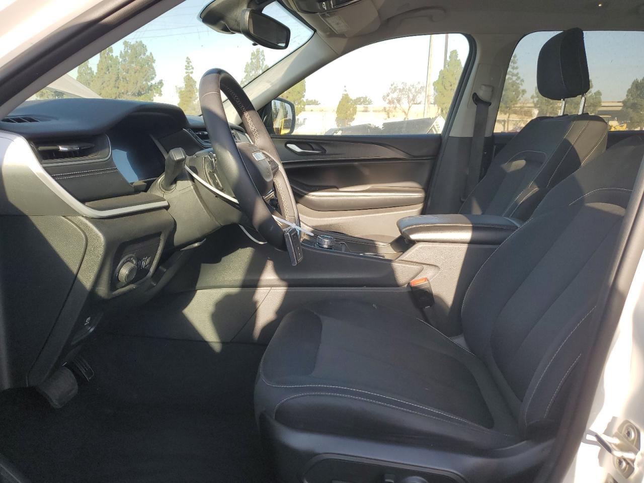 2024 Jeep Grand Cherokee L Laredo - Фото 7