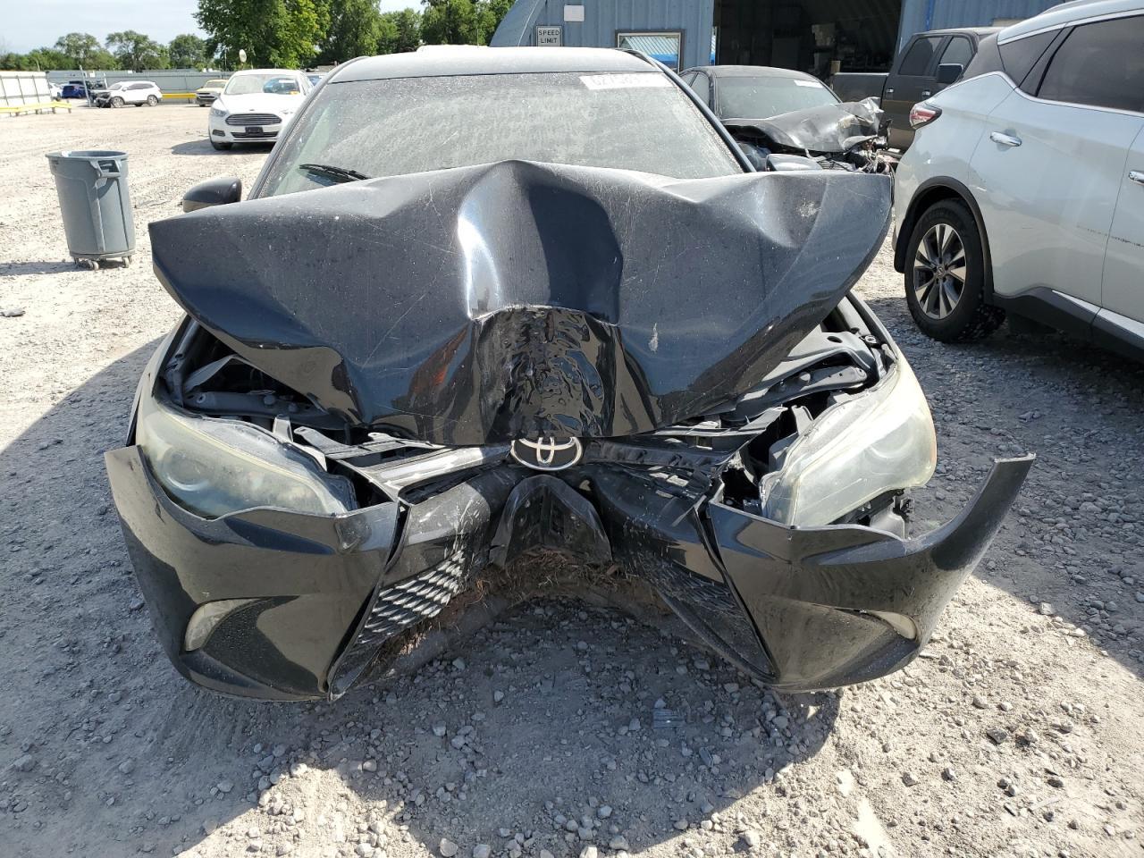 2015 Toyota Camry Le - Фото 5