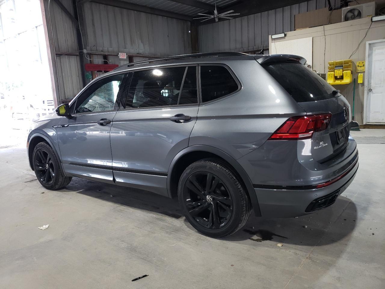 2023 Volkswagen Tiguan Se R-Line Black - Фото 2