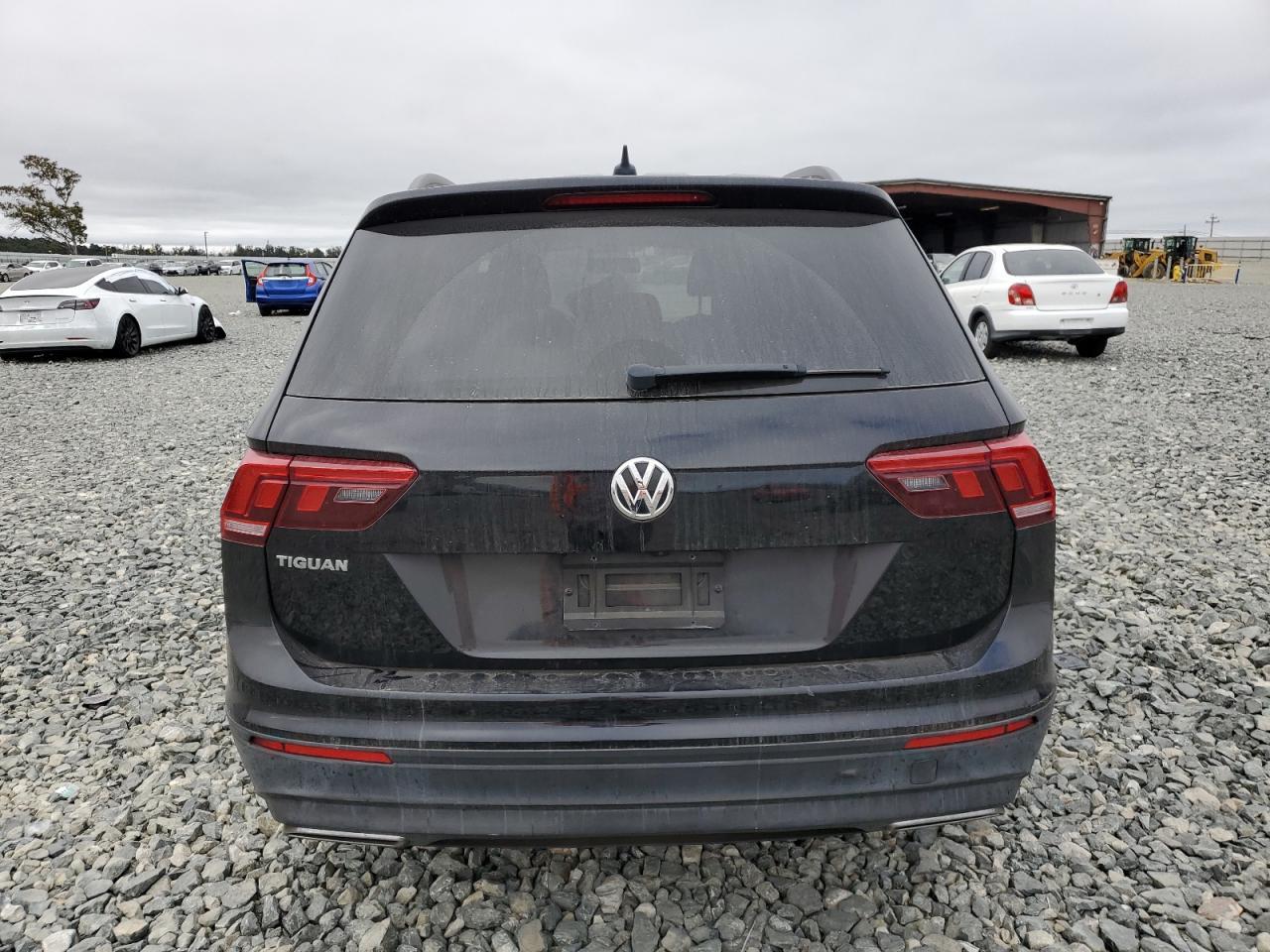 2020 Volkswagen Tiguan S - Фото 6