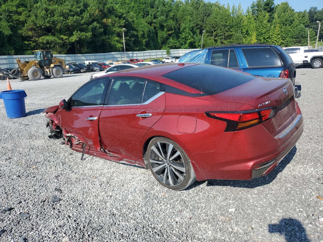 2021 Nissan Altima Platinum - Image 2