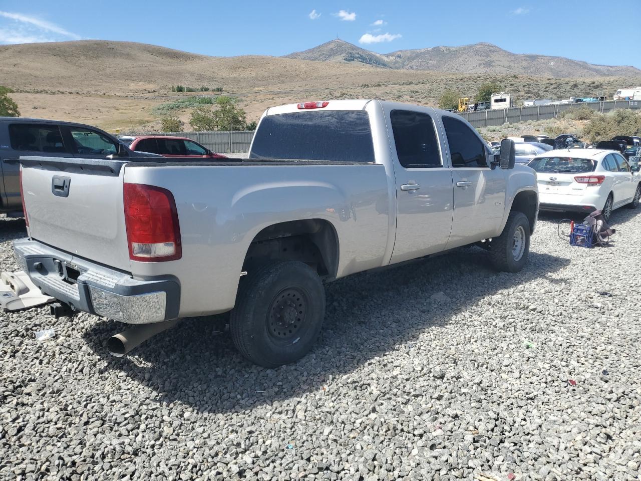 2008 GMC Sierra K2500 Heavy Duty - Image 3