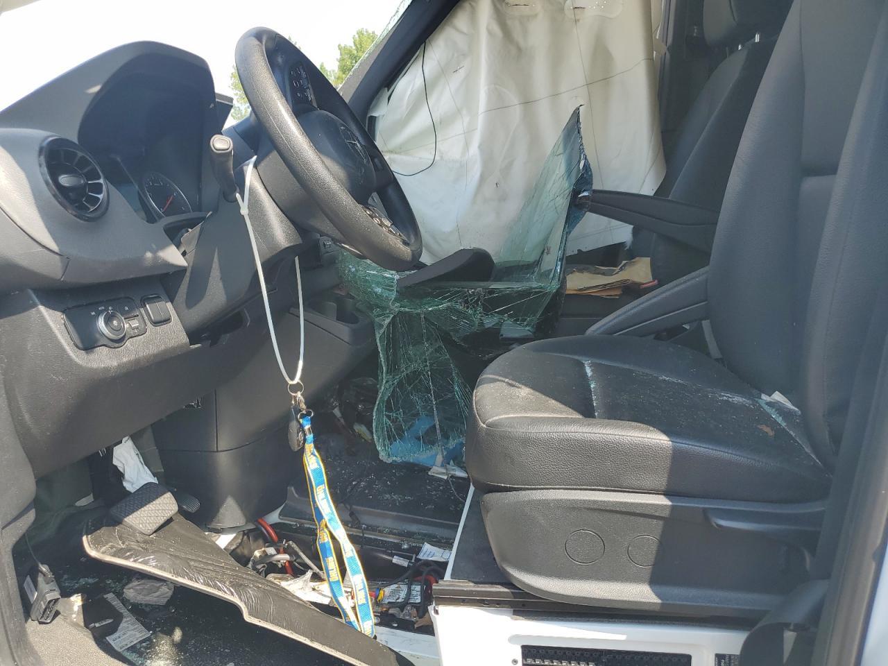2021 Mercedes-Benz Sprinter 2500 - Image 7