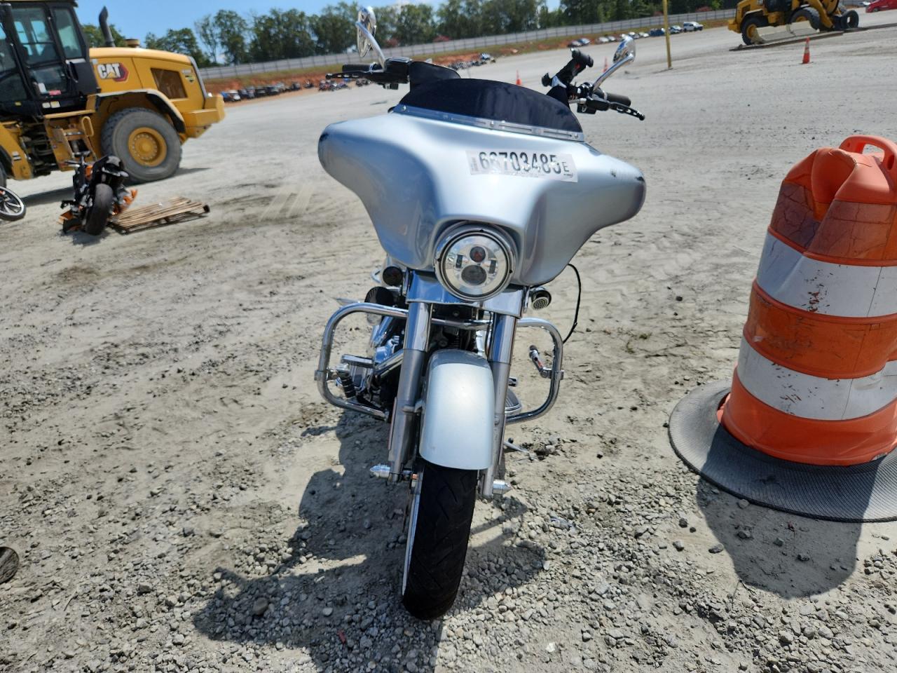 2010 Harley-Davidson Flhx - Image 2
