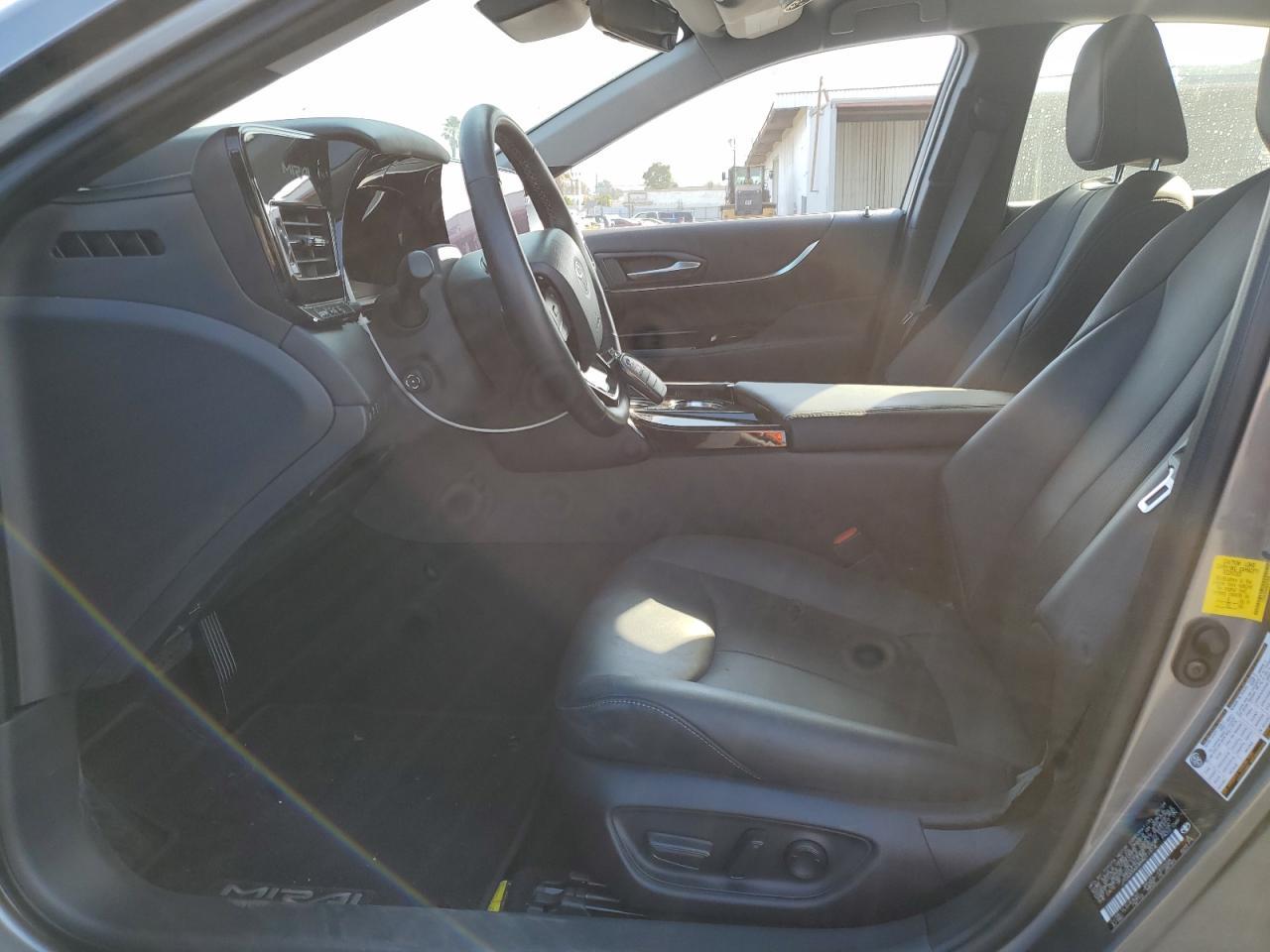 2024 Toyota Mirai Xle - Image 7