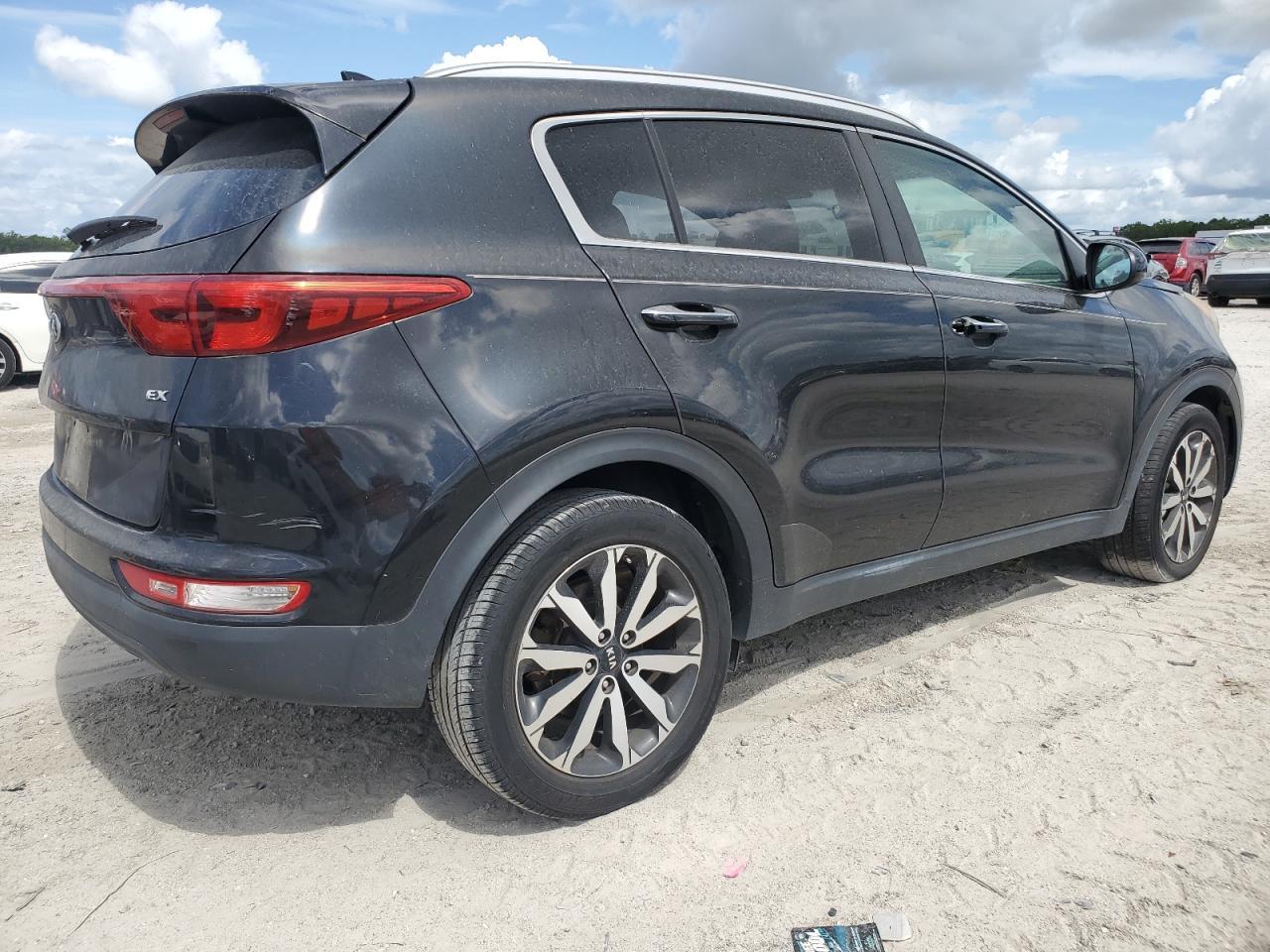 2017 Kia Sportage Ex - Image 3