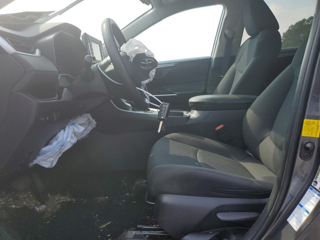 2019 Toyota Rav4 Le - Image 7