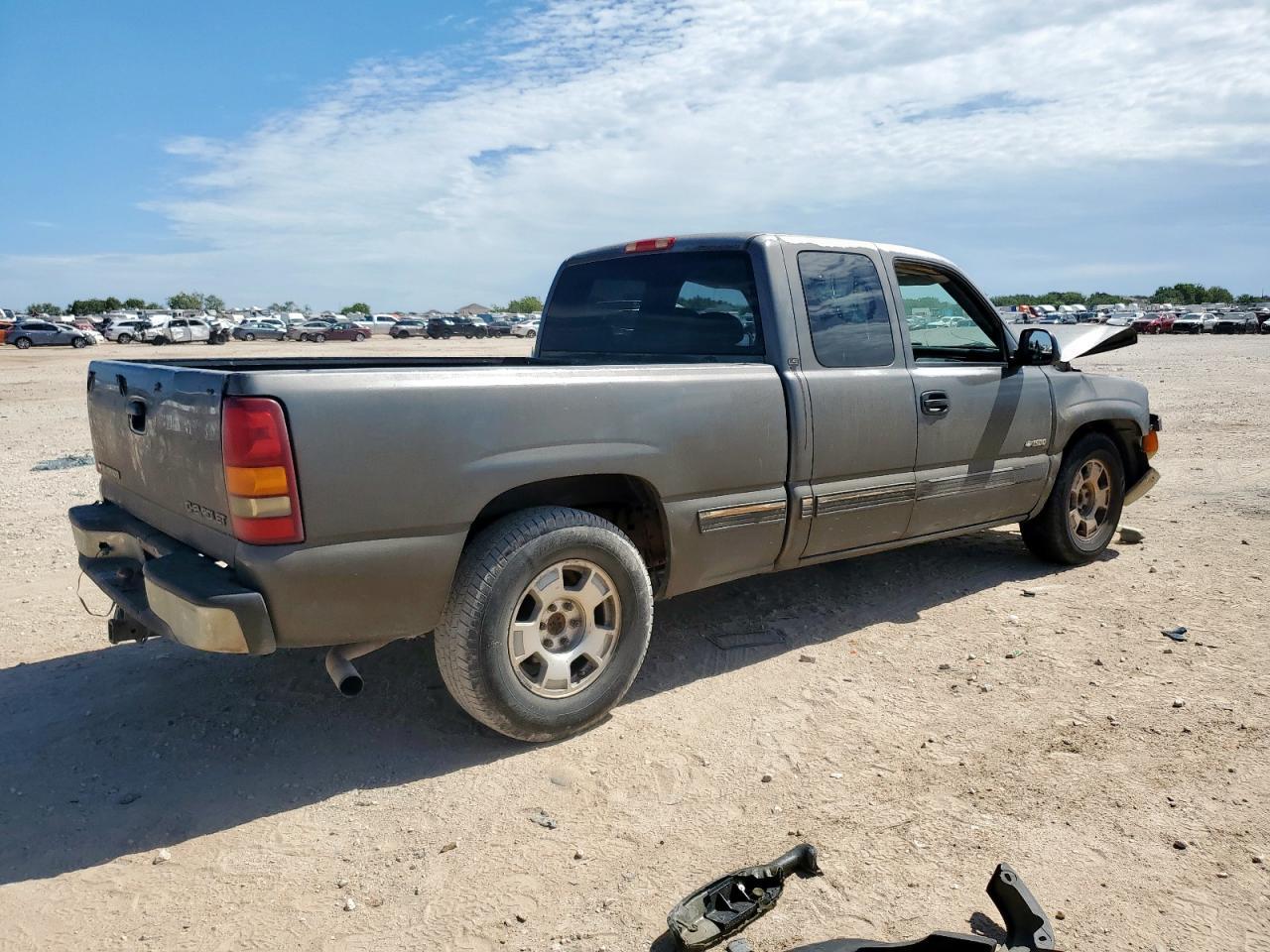 1999 Chevrolet Silverado C1500 - Фото 3