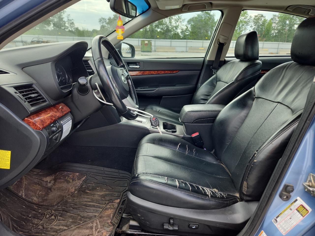 2010 Subaru Legacy 2.5I Limited - Image 7