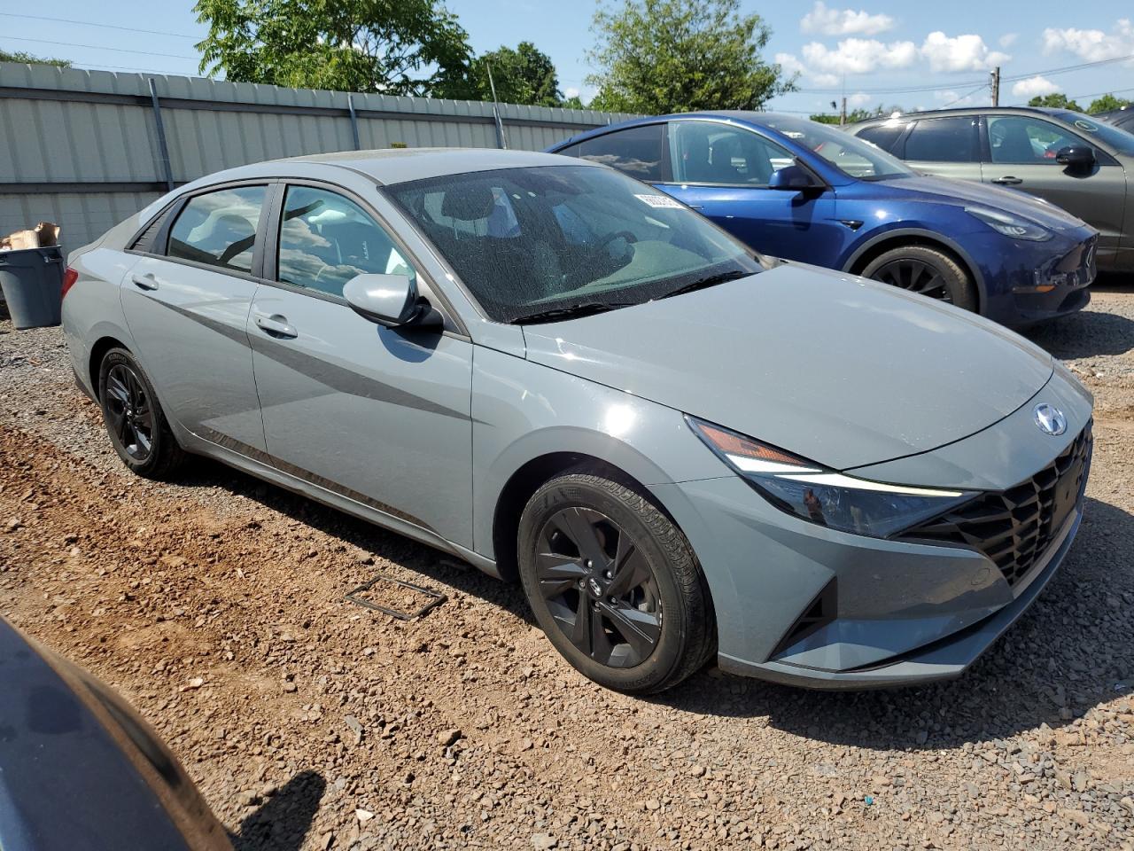 2022 Hyundai Elantra Blue - Image 4