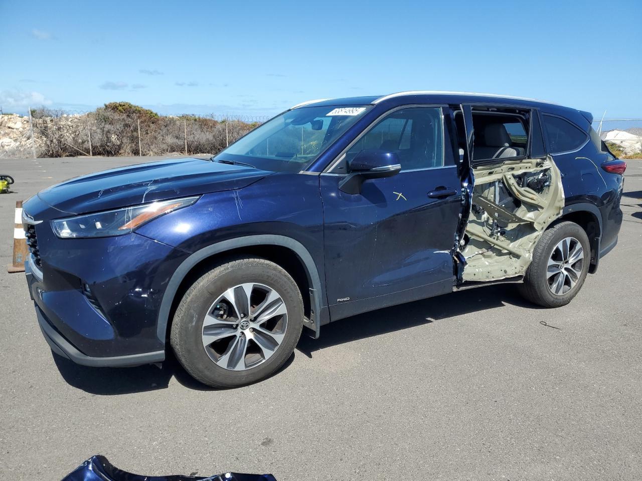 2022 Toyota Highlander Hybrid Xle