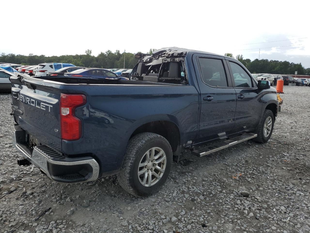 2019 Chevrolet Silverado K1500 Lt - Image 3