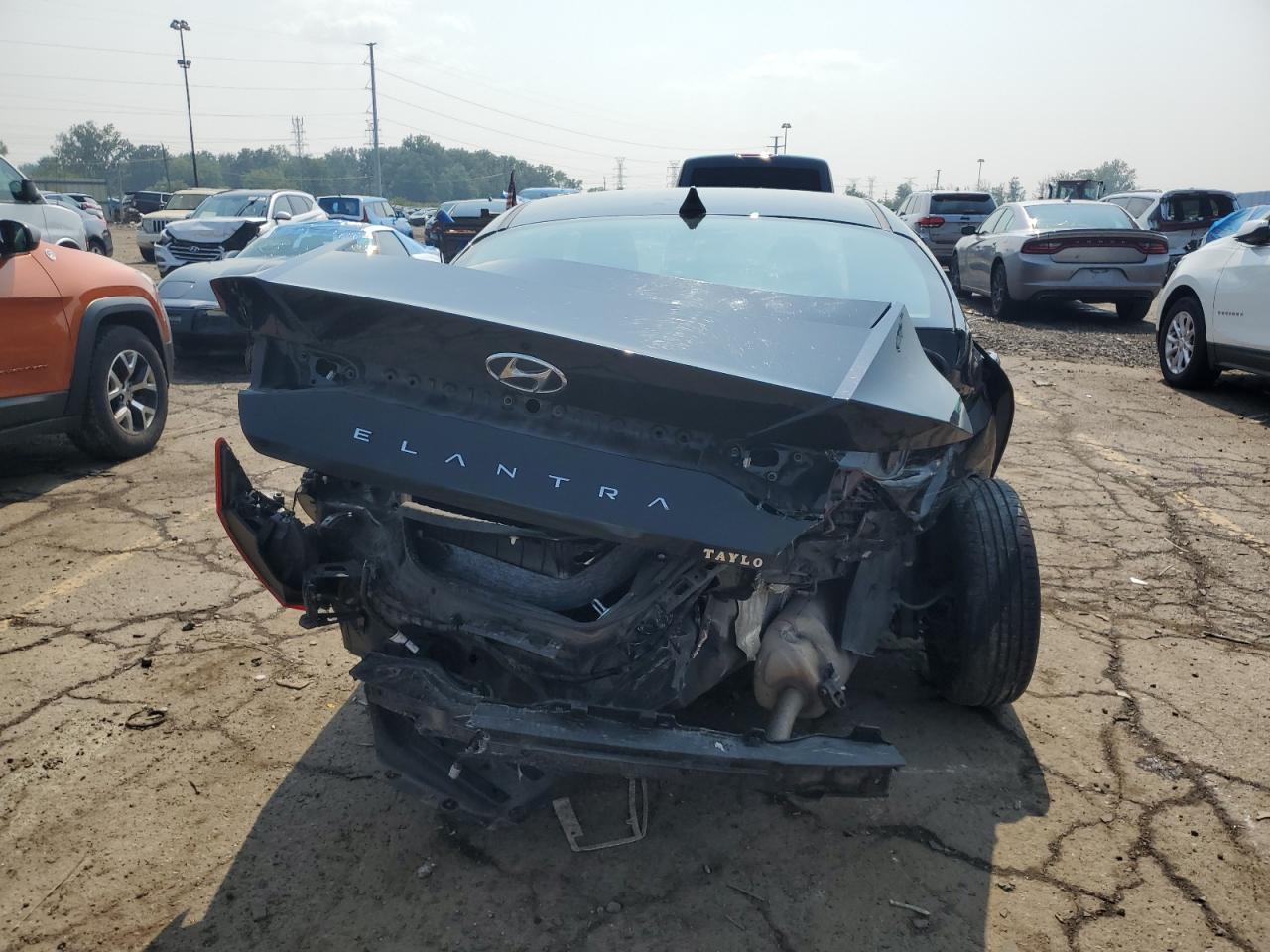 2021 Hyundai Elantra Se - Фото 6