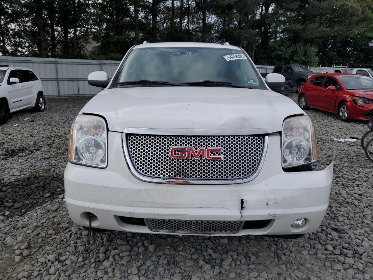 2011 GMC Yukon Xl Denali - Image 5